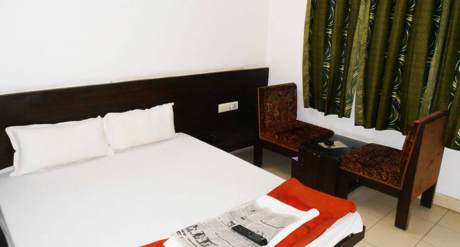 Hotel Living Legend, Ghazipur 4